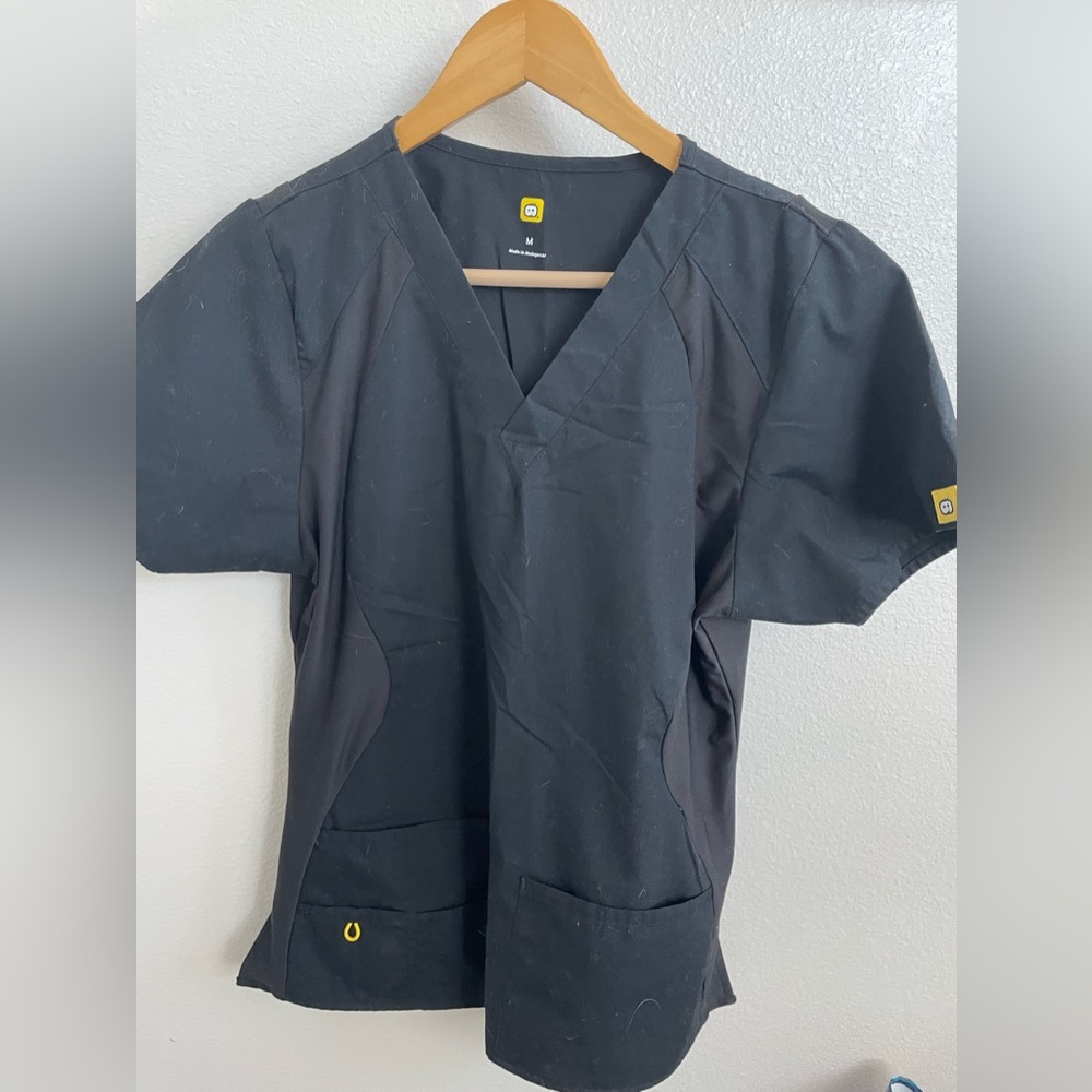 Wonder Wink Scrub Top